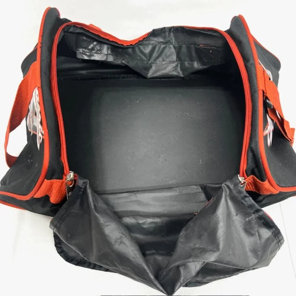 Collection Harley-Davidson 18 x9x11 Duffel Bag+Booth Sz 10M+Leather Glove+Beanie